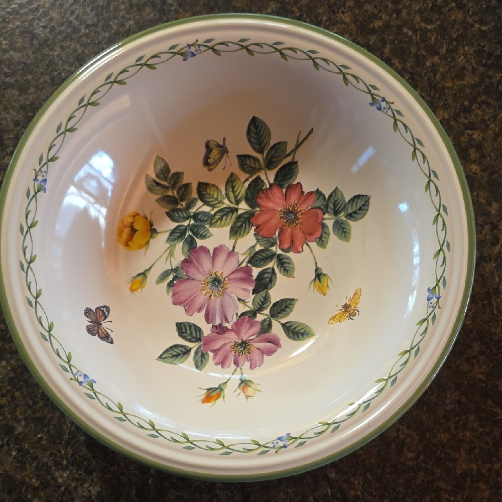 Beautiful 9" Serving Bowl By Studio Nova